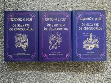 RAYMOND FEIST DE SAGA VAN DE CHAOSOORLOG DE COMPLETE TRILOGI beschikbaar voor biedingen