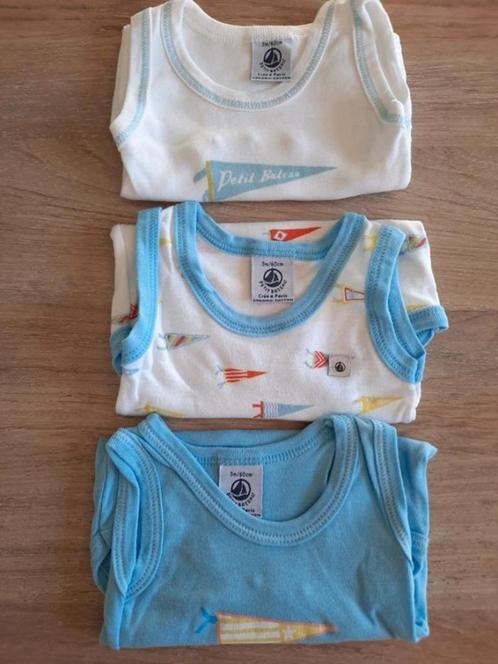 Set van 3 mouwloze Petit Bateau rompers van 3 maanden of 60, Kinderen en Baby's, Babykleding | Maat 56, Zo goed als nieuw, Jongetje