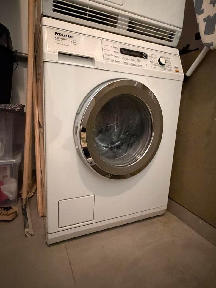 Machine à laver Miele édition 111 W5873, Electroménager, Lave-linge, Comme neuf, Enlèvement