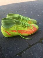 Voetbal schoenen, Ophalen, Zo goed als nieuw, Schoenen