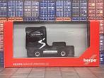 Herpa Iveco S-Way trekker zwart 1:87, Ophalen of Verzenden, Zo goed als nieuw, Bus of Vrachtwagen, Herpa