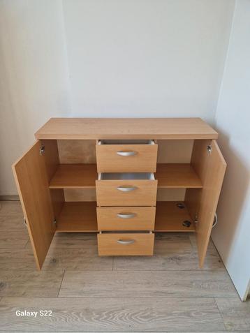 Commode / Buffet en bois clair – 4 tiroirs + 2 portes beschikbaar voor biedingen