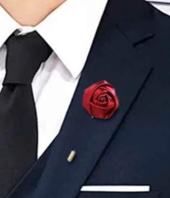 Bouttonière, reverspin rode roos 20 st, Kleding | Heren, Stropdassen, Zo goed als nieuw, Ophalen