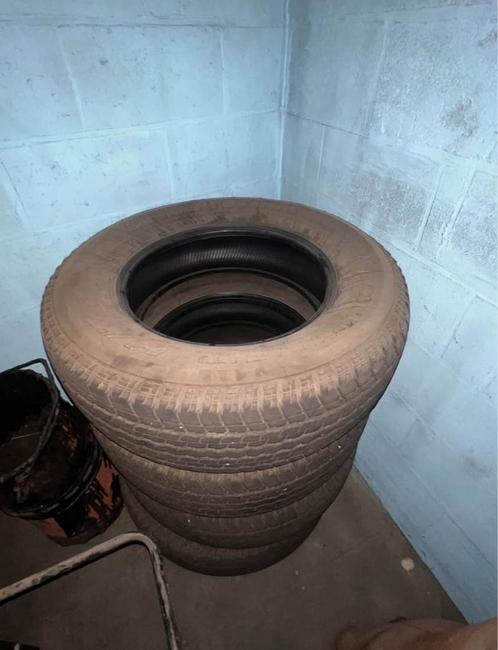 Pneus jeep wangler, Auto diversen, Autosport-onderdelen, Zo goed als nieuw, Ophalen