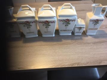 sierpotten KEUKEN (erfenis) beschikbaar voor biedingen