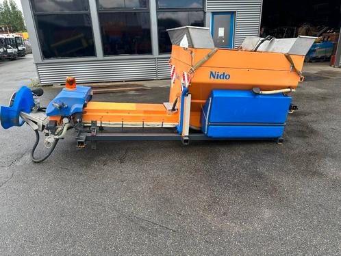 NIDO Stratos B15K-27 VCLN-350 (bj 2009), Zakelijke goederen, Machines en Bouw | Onderhoud en Reiniging