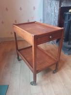 desserte a roulettes, Enlèvement, Utilisé