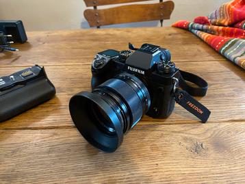 Fujifilm X-H1 + 56mm 1.2 + grip Fuji … disponible aux enchères