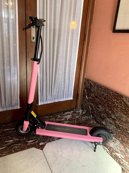 Roze Elektrische step volwassene, Fietsen en Brommers, Steps, Zo goed als nieuw, Elektrische step (E-scooter), Ophalen