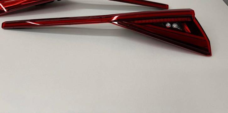 FEU ARRI RE SI GE DROIT TARACO (5FJ945096), Autos : Pièces & Accessoires, Éclairage, Seat, Utilisé