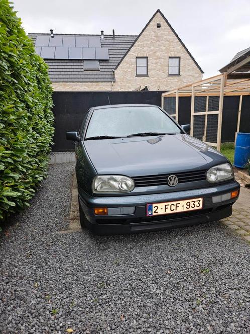 Volkswagen Golf mk3 1.8l Benzine 1995, Auto's, Volkswagen, Particulier, Golf, ABS, Airbags, Alarm, Bluetooth, Elektrische buitenspiegels