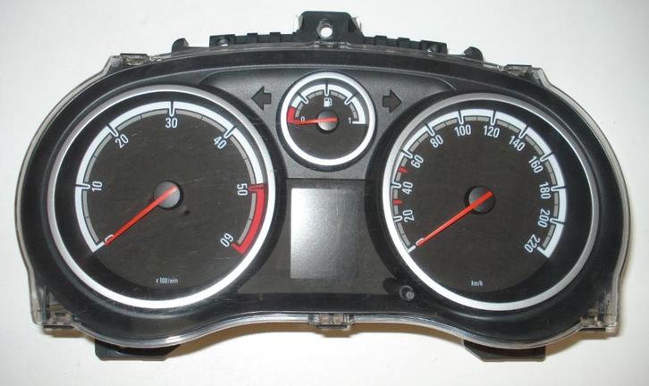 Snelheidsmeter kmteller Opel CORSA blijft hangen., Auto-onderdelen, Dashboard en Schakelaars, Opel, Gebruikt, Ophalen of Verzenden