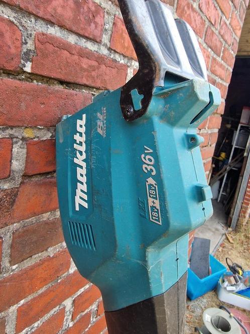 Makita bosmaaier, Tuin en Terras, Bosmaaiers, Gebruikt, Accu, 30 tot 50 cm, Ophalen