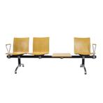 Wachtbank 3-zits met tafel, Kantine of Aula, Ophalen, Gebruikt, Tafel