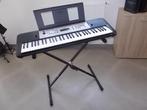 Keyboard Yamaha met statief, Yamaha, Ophalen of Verzenden, Met standaard, 61 toetsen