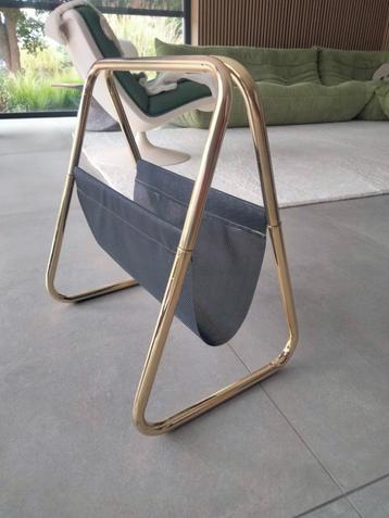 1980s vintage design krantenbak magazine houder beschikbaar voor biedingen