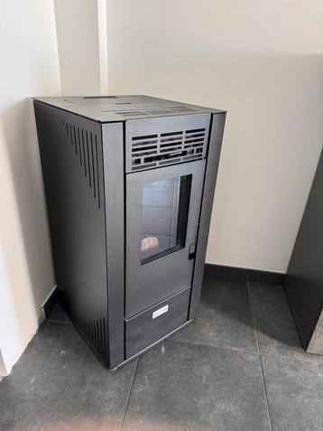 Poêle a pellets TECTRO TBH570 8Kw, Huis en Inrichting, Kachels, Ophalen, Zo goed als nieuw