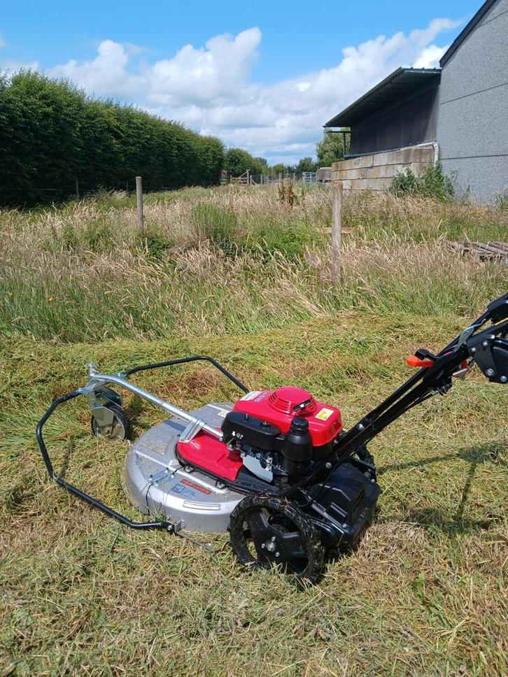 Te huur hooggrasmaaier, Doe-het-zelf en Bouw, Gereedschap | Freesmachines, Zo goed als nieuw, Ophalen of Verzenden