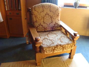 1 fauteuil en chêne massif et tissus ,vintage beschikbaar voor biedingen
