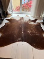 Vloerkleed koeienhuid, Huis en Inrichting, Ophalen, Zo goed als nieuw, Bruin, Tapijt