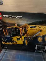 Lego technic 6x6 volvo articulated hauler, Kinderen en Baby's, Speelgoed | Duplo en Lego, Ophalen of Verzenden, Nieuw, Complete set