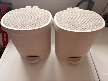 Vuilbak  beschikbaar voor biedingen