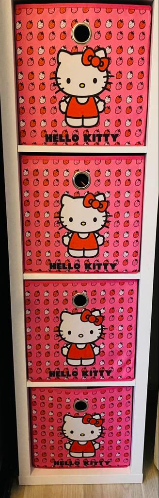 4 bacs de rangement Hello Kitty 33x38x33 - 10€/pièce, Moins de 25 cm, Moins de 100 cm, Comme neuf, Enlèvement