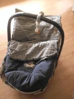 Maxicose met nestzakje en 2 knuffels, Ophalen, 0 t/m 10 kg, Overige merken, Gebruikt