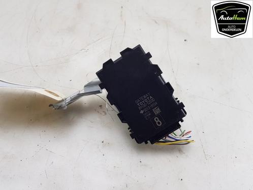 GATEWAY MODULE Toyota Yaris III (P13) (|8910052030|), Auto-onderdelen, Elektronica en Kabels, Toyota, Gebruikt