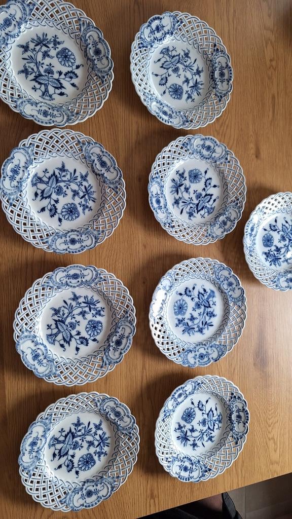 Meissen- 9 assiettes porcelaine ajourées "Blue onion", Enlèvement