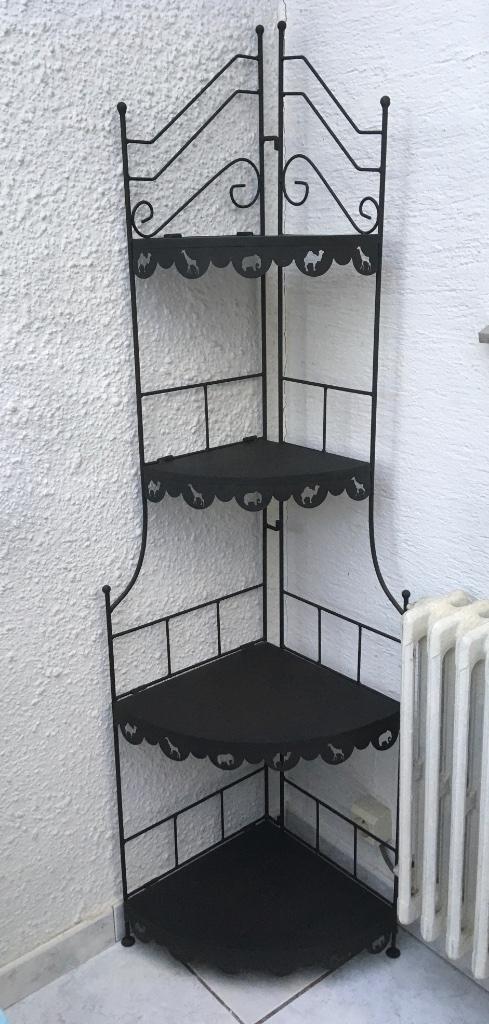 Zwart, metalen hoekrekje met 4 leggers met dieren deco, Kinderen en Baby's, Kinderkamer | Inrichting en Decoratie, Zo goed als nieuw
