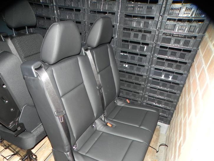 Dubbele stoel +kopsteun Sprinter passagiers achterin, Auto-onderdelen, Interieur en Bekleding, Mercedes-Benz, Nieuw, Ophalen