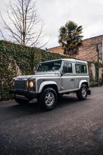 Land Rover Defender 90 TD5 15P // LOW KM, Testrit aan huis, Zwart, 2495 cc, LED verlichting