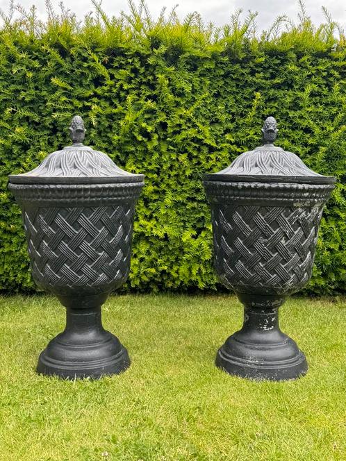 Gietijzeren Franse tuinvazen met deksel (2x), Jardin & Terrasse, Vases de jardin, Utilisé, Enlèvement