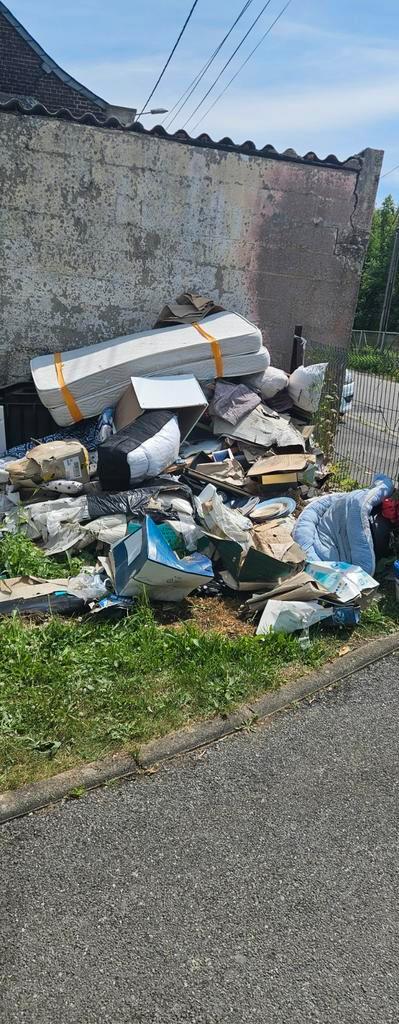 Bonjour j'ai vous proposer mon service vide masion  déchets, Watersport en Boten, Speedboten, Ophalen