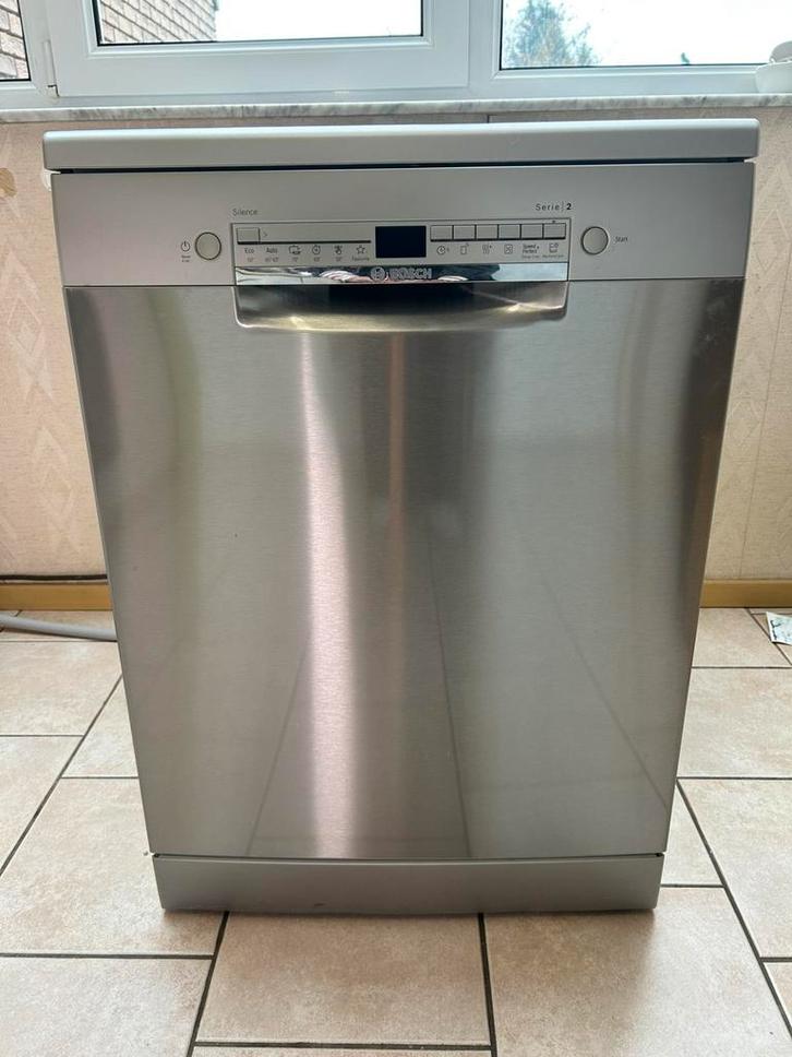 Lave-vaisselle BOSCH, Elektronische apparatuur, Vaatwasmachines, Gebruikt, Tussenbouw, 85 tot 90 cm, 60 cm of meer, Minder dan 10 liter