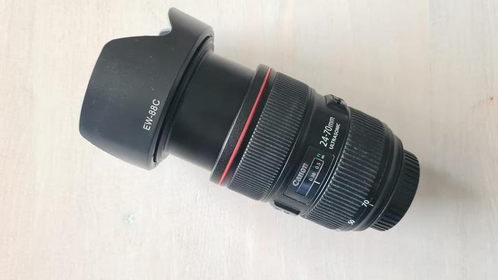 Canon EF 24-70mm f/2.8L II USM met zonnekap, Audio, Tv en Foto, Foto | Lenzen en Objectieven, Gebruikt, Standaardlens, Zoom, Ophalen of Verzenden