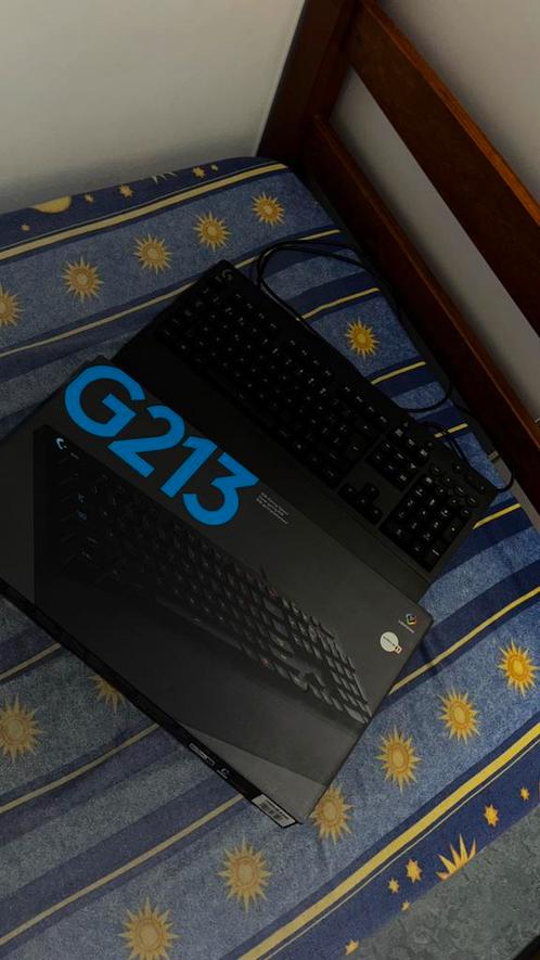 Logitech toetsenbord-muisset, Computers en Software, Toetsenborden, Zo goed als nieuw, Azerty, Bedraad, Ergonomisch, Gaming toetsenbord