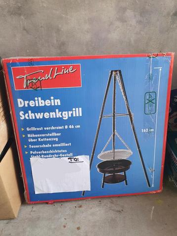 Driepoot BBQ Vuurschaal/Zwenkgrill (NIEUW) beschikbaar voor biedingen