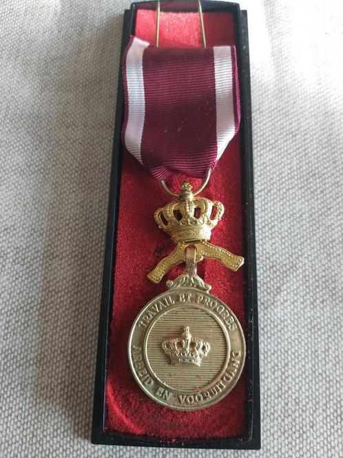 BELGISCHE MEDAILLE ARBEID EN VOORUITGANG, Postzegels en Munten, Penningen en Medailles, Ophalen of Verzenden