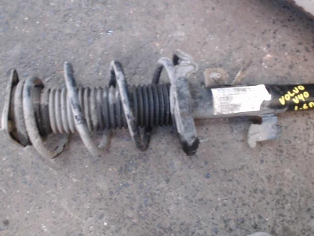 Amortisseur avant droit  Volvo V40 1.6D2 84kw 2012-2017, Autos : Pièces & Accessoires, Suspension & Châssis, Volvo, Utilisé, Enlèvement