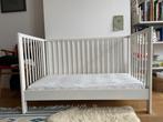 Lit bébé 0-4 ans IKEA et matelas kadolis, Kinderen en Baby's, Kinderkamer | Bedden, Ophalen, Gebruikt, 140 tot 160 cm, Matras