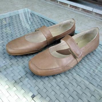 Chaussures en cuir Maura Di Mauro camel beschikbaar voor biedingen