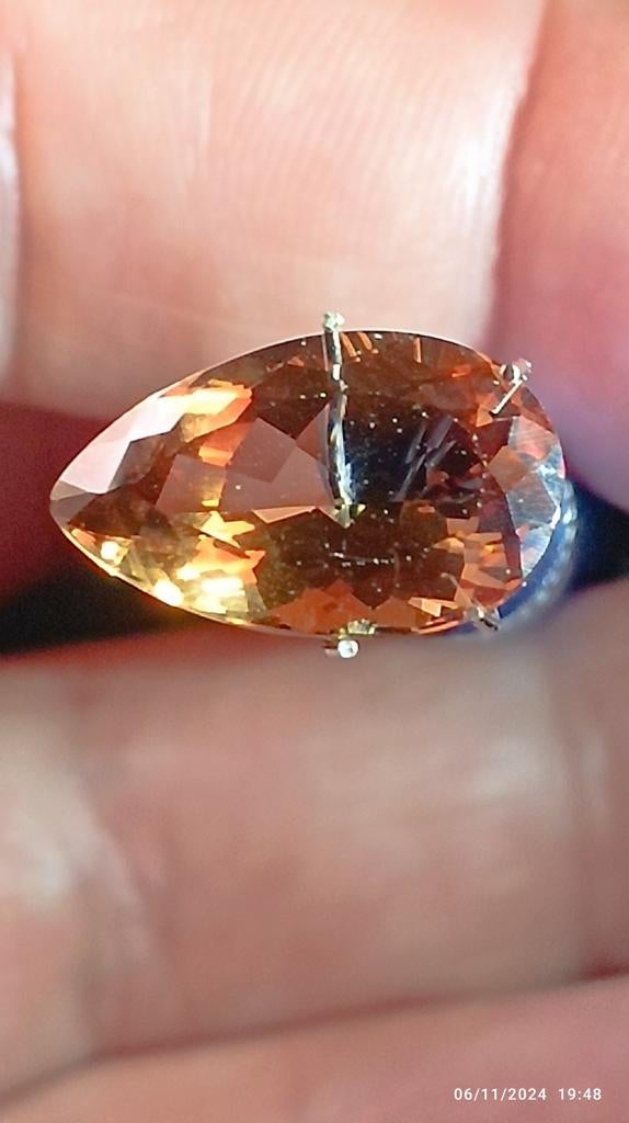 Superbe topaze du Brésil, Bijoux, Sacs & Beauté, Pierres précieuses, Neuf, Enlèvement ou Envoi