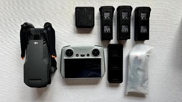 DJI Mavic 3 Pro - Fly More Combo & DJI RC Controller beschikbaar voor biedingen