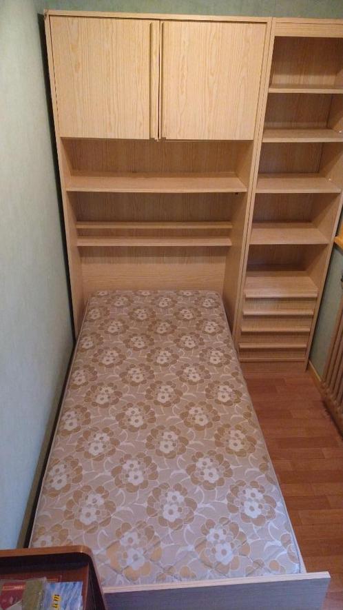 1-persoonsbed met bovenbouw, Huis en Inrichting, Slaapkamer | Complete slaapkamers, Zo goed als nieuw, Eenpersoons, Ophalen
