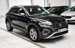 Volkswagen T-Roc 1.5 TSI Style DSG NIEUW - NAVI SMART / CAME, Stof, 4 cilinders, USB, Zwart