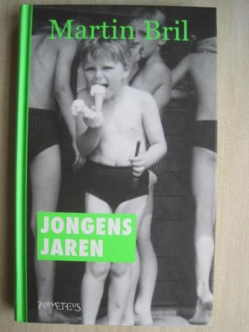 211 - Jongens jaren - Martin Bril - jongensjaren beschikbaar voor biedingen