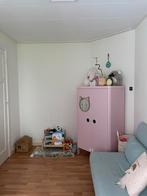 IKEA BUSUNGE garderobe rose, Kinderen en Baby's, Kinderkamer | Complete kinderkamers, Jongetje of Meisje, Zo goed als nieuw
