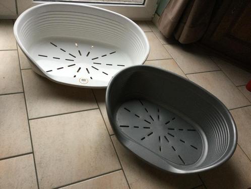 „FERPLAST"BAKKEN VOOR HONDEN - ANDERE DIEREN+"SAVIC” GRATIS, Dieren en Toebehoren, Honden-accessoires, Gebruikt, Ophalen of Verzenden
